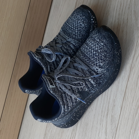 Nike LunarEpic Oreo (Black, White, Grey) Low Flyknit 2 Running Shoe 7